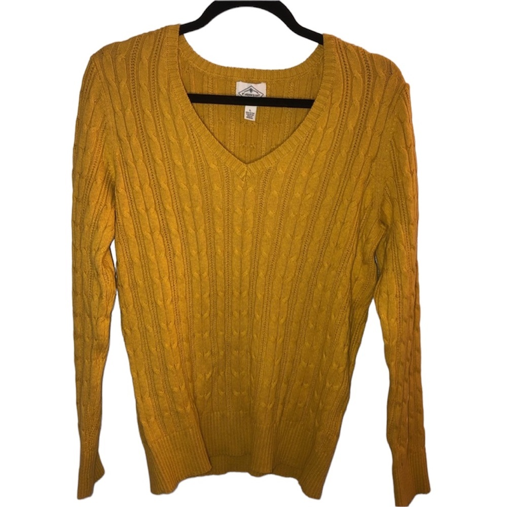Preowned St. John’s bay yellow mustard knitted Longsleeve sweater